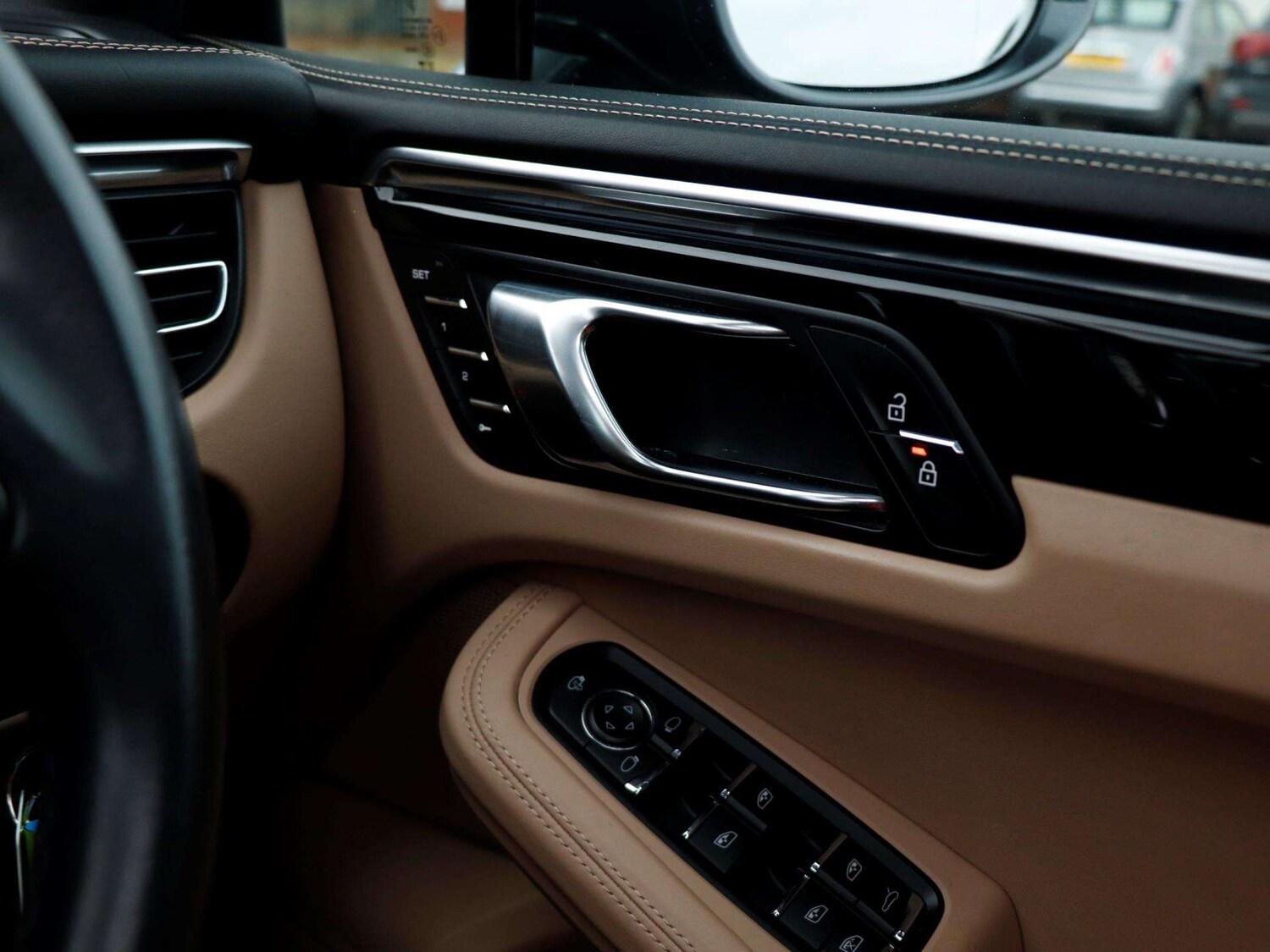 Used Porsche Macan 2023 for sale - 77674766: Photo 21