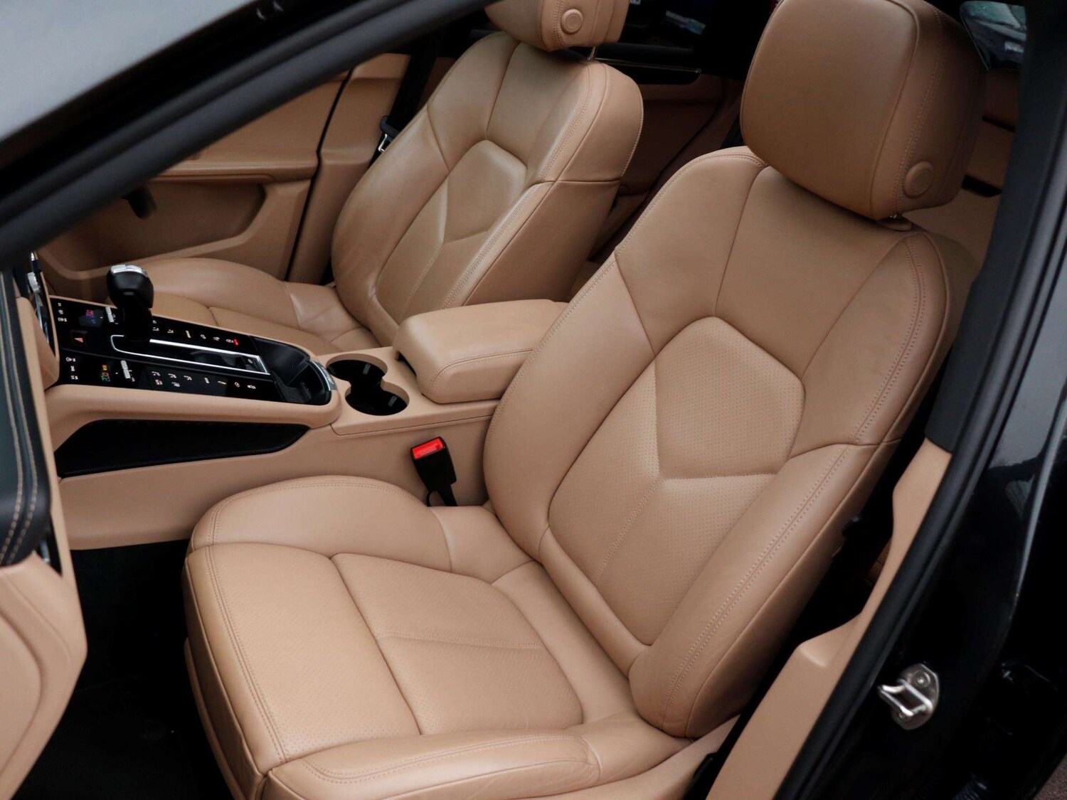 Used Porsche Macan 2023 for sale - 77674766: Photo 23