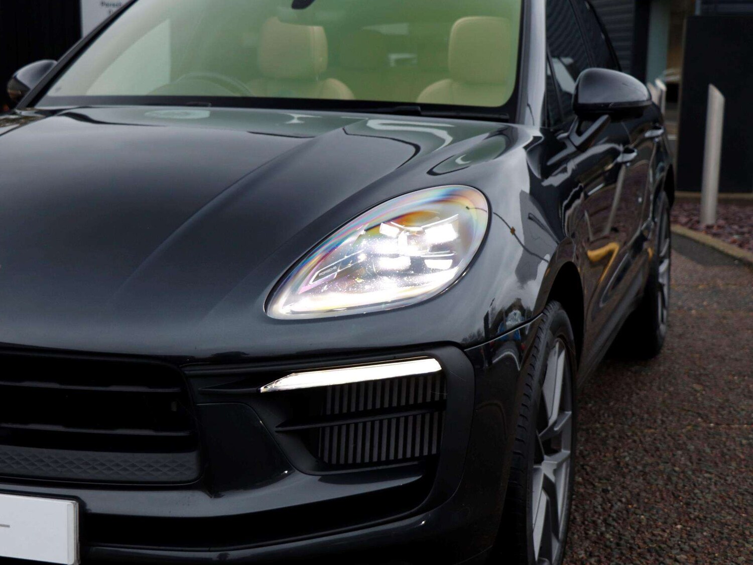 Used Porsche Macan 2023 for sale - 77674766: Photo 34