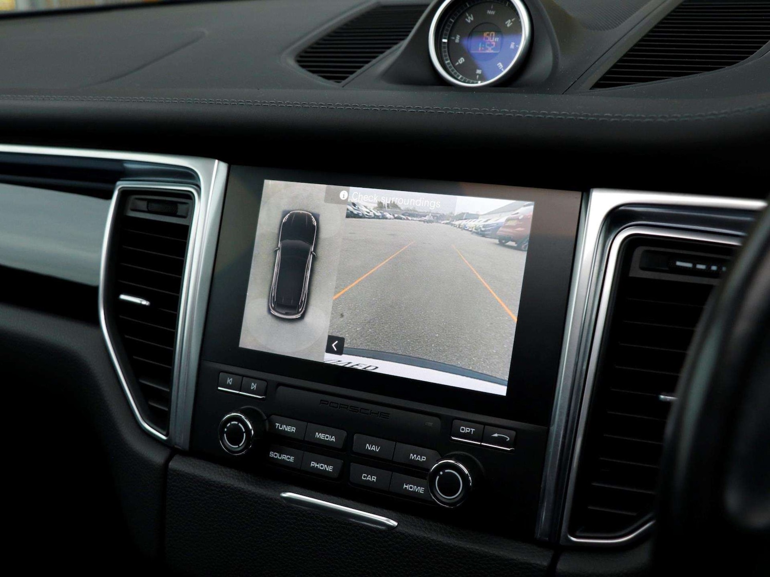 Used Porsche Macan 2018 for sale - 76488097: Photo 16