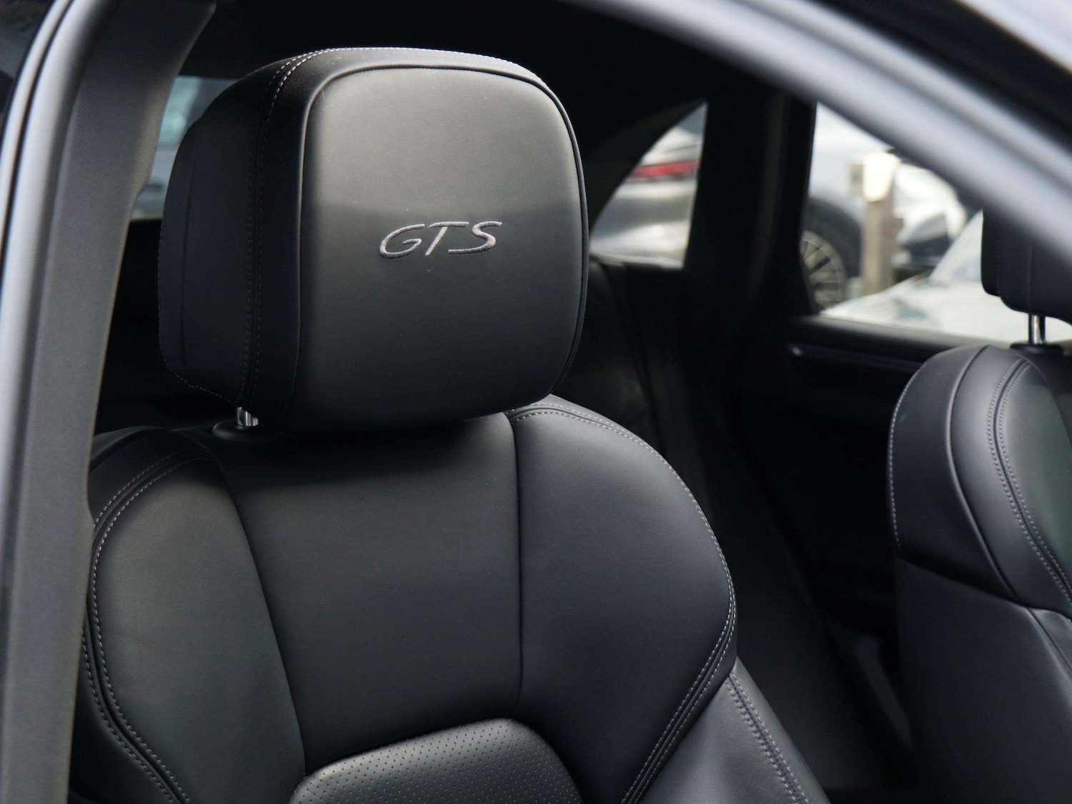 Used Porsche Macan 2023 for sale - 77772126: Photo 26