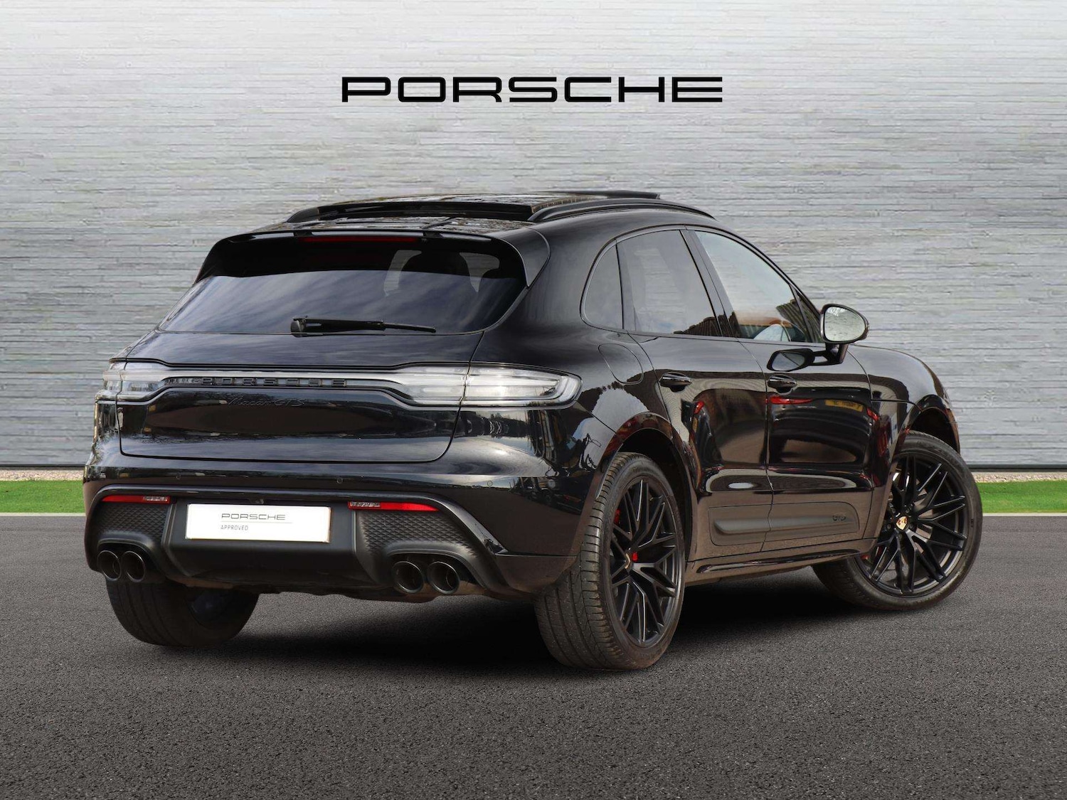 Used Porsche Macan 2023 for sale - 77772126: Photo 3