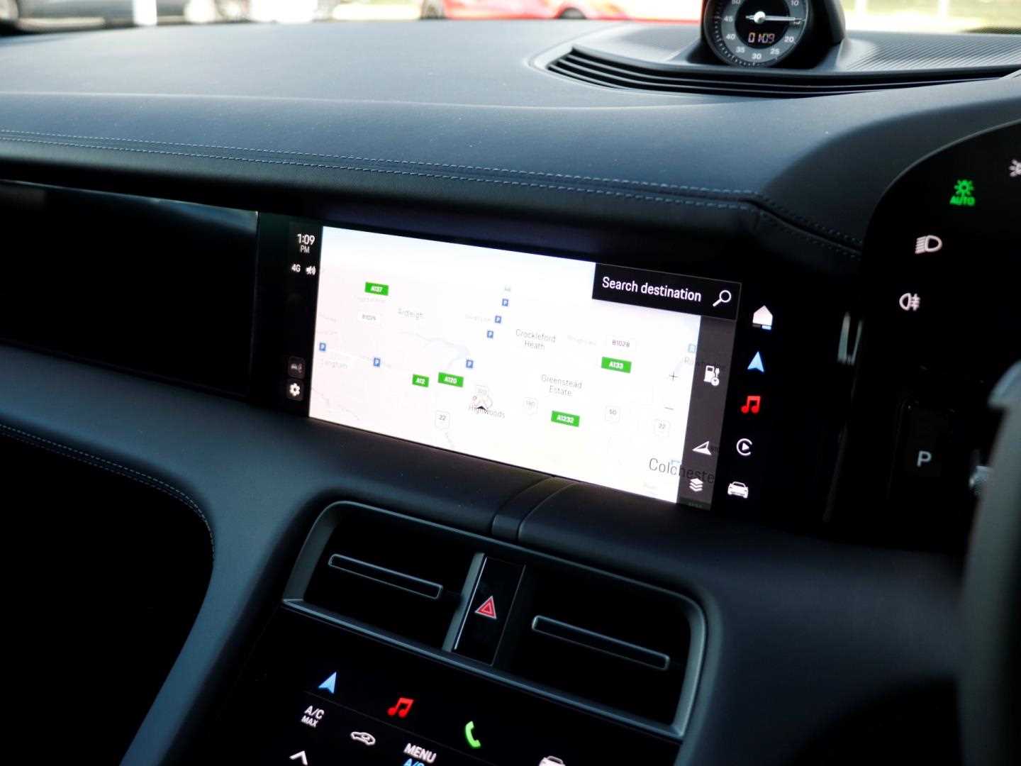 Used Porsche Taycan 2025 for sale - 77726754: Photo 15