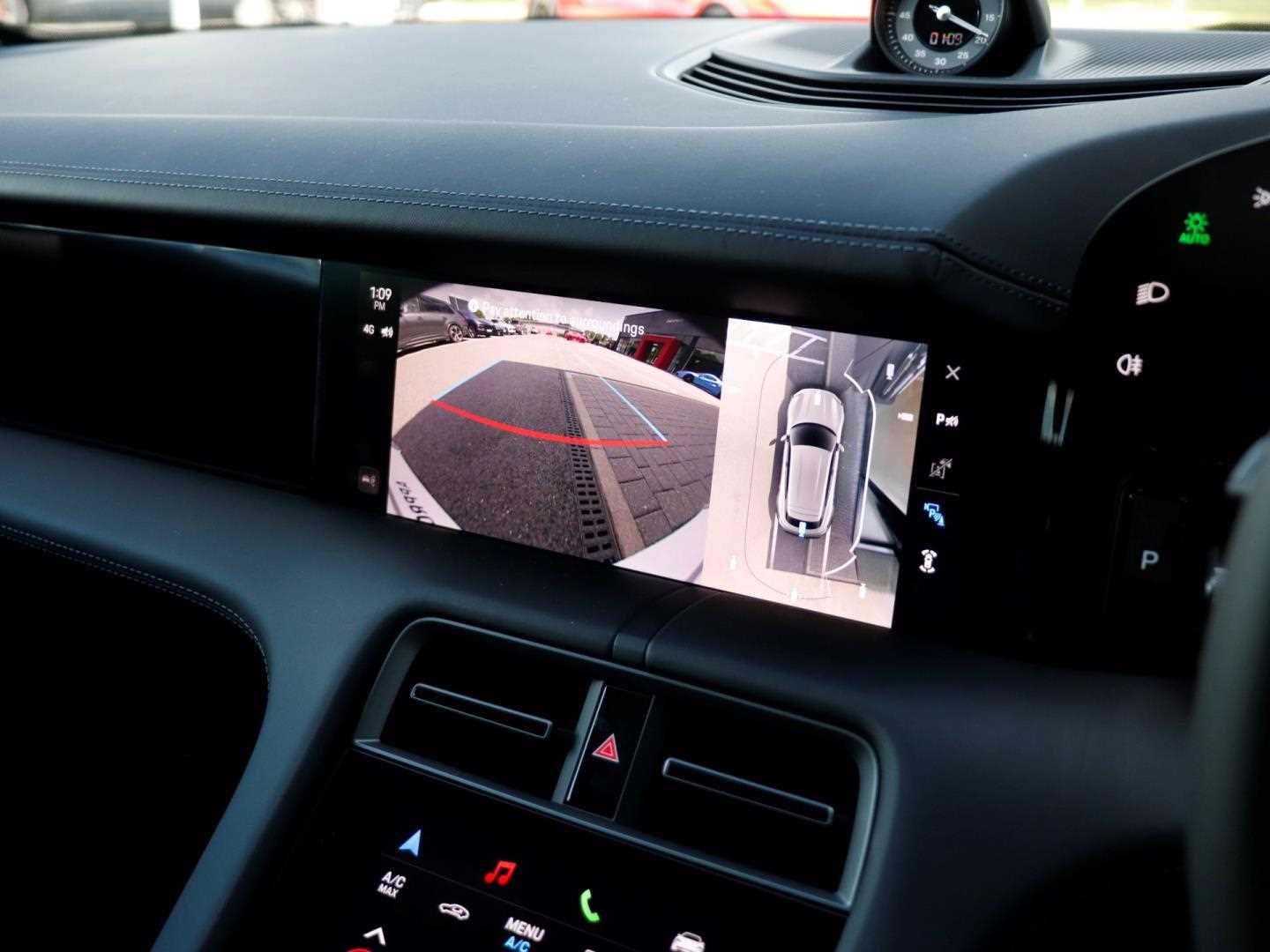 Used Porsche Taycan 2025 for sale - 77726754: Photo 16