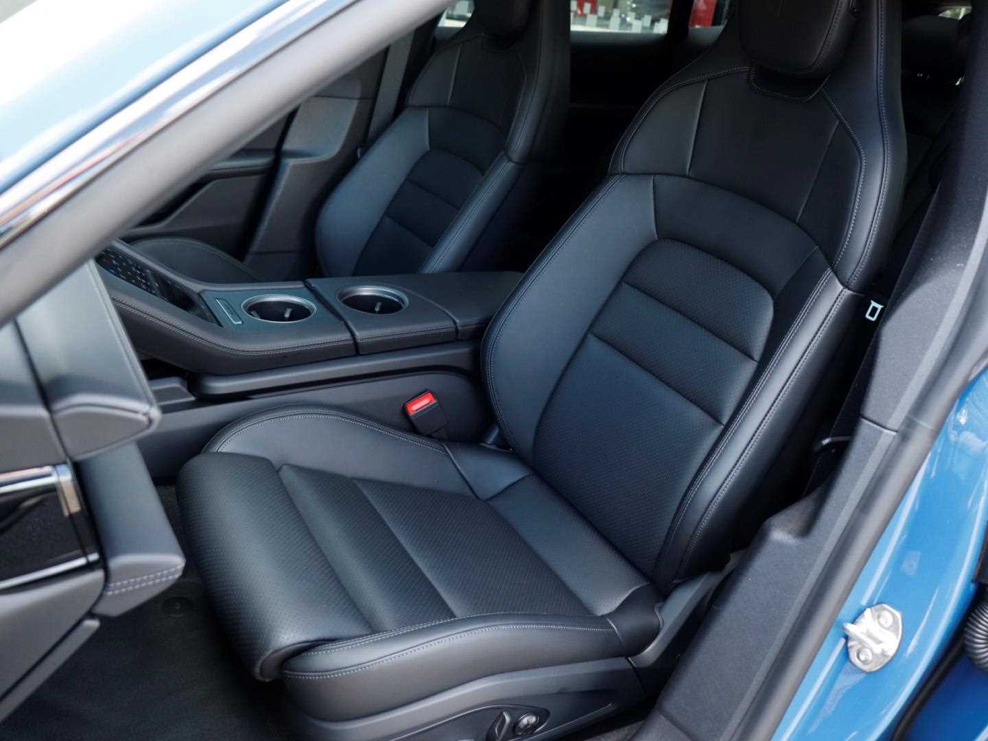 Used Porsche Taycan 2025 for sale - 77726754: Photo 28