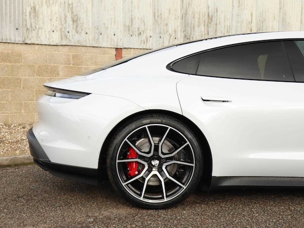 Used Porsche Taycan 2024 for sale - 73128476: Photo 31
