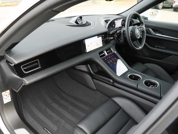 Used Porsche Taycan 2024 for sale - 73128476: Photo 9