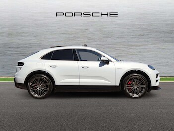 Used Porsche Macan 2024 for sale - 78451574: Photo