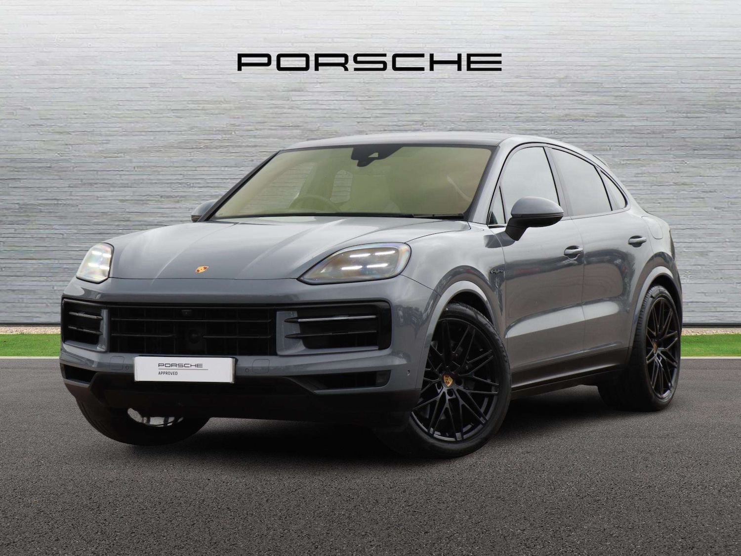 Used Porsche Cayenne 2023 for sale - 78052005: Photo 2