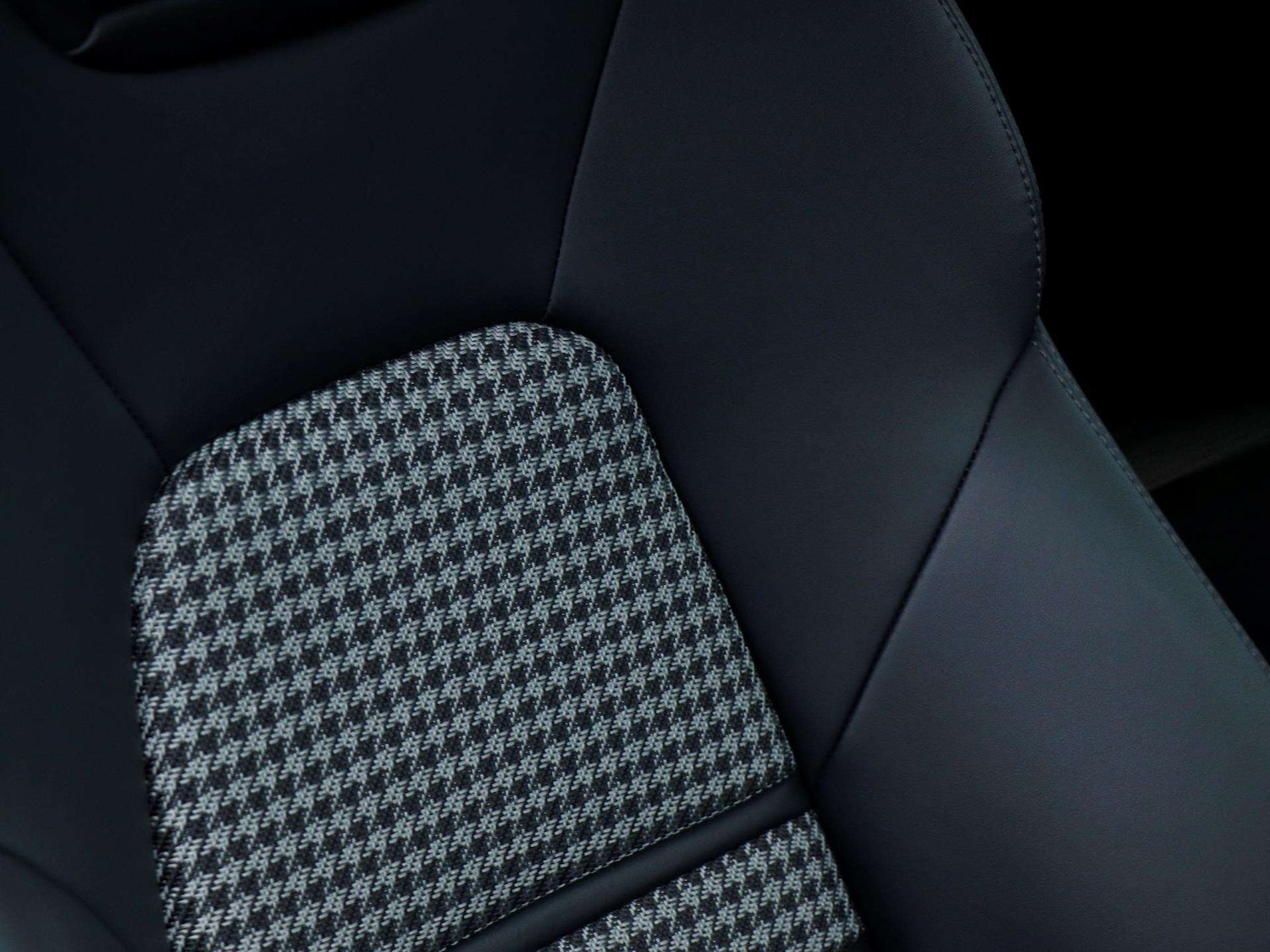 Used Porsche Cayenne 2025 for sale - 77458533: Photo 23