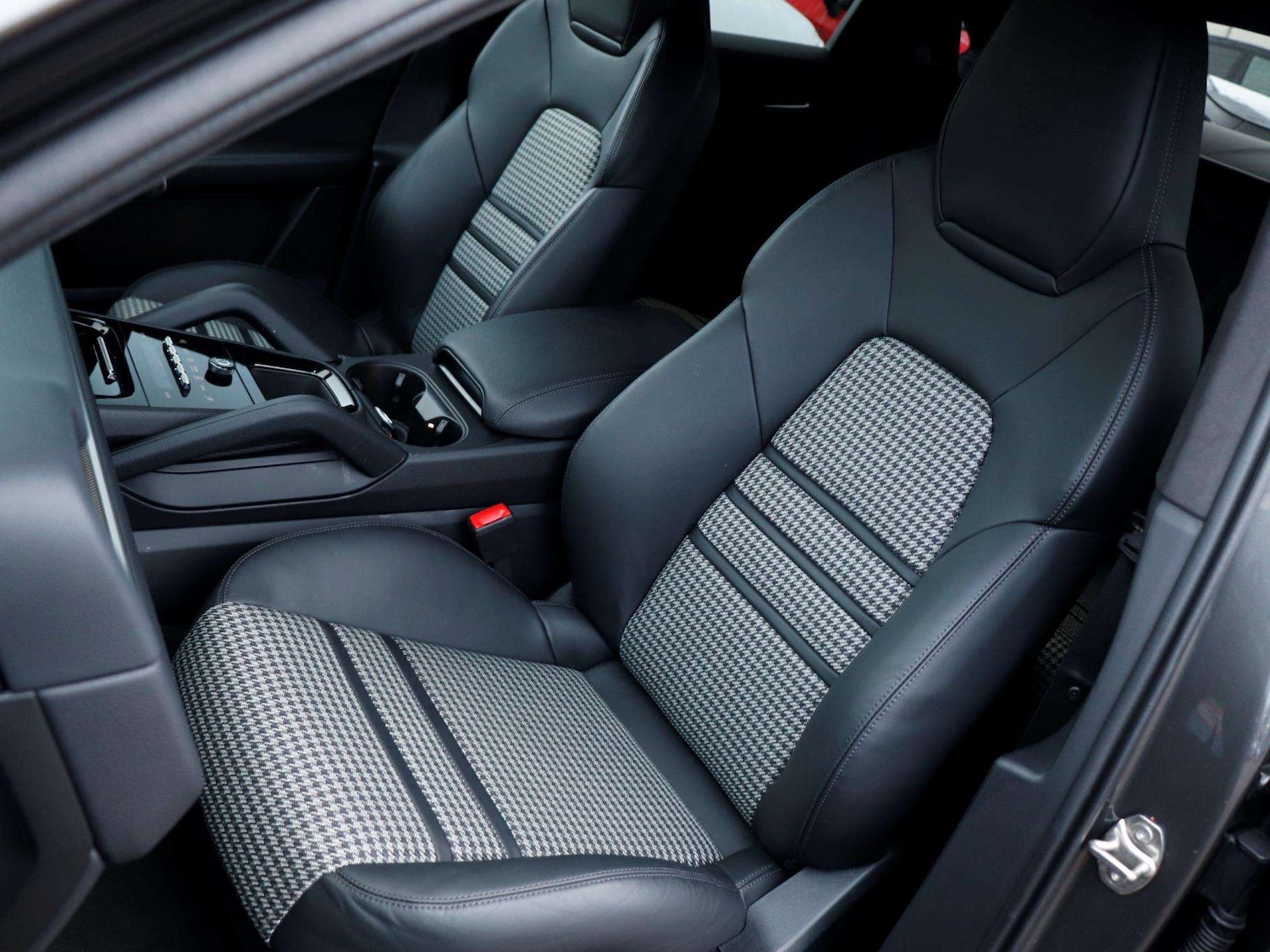 Used Porsche Cayenne 2025 for sale - 77458533: Photo 25