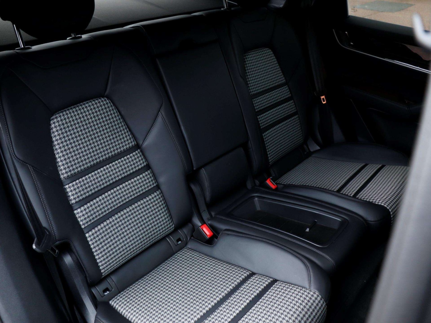 Used Porsche Cayenne 2025 for sale - 77458533: Photo 26