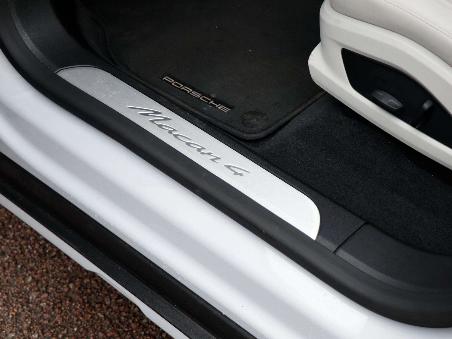 Used Porsche Macan 2024 for sale - 77726659: Photo 28