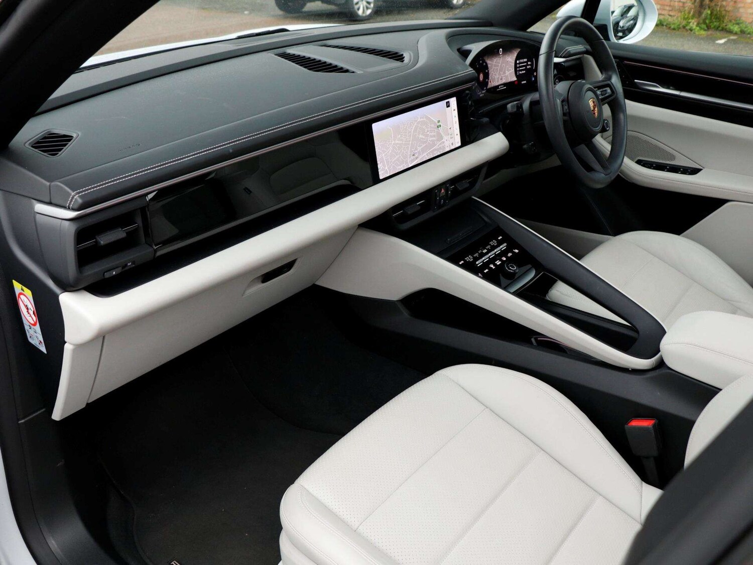 Used Porsche Macan 2024 for sale - 77726659: Photo 9