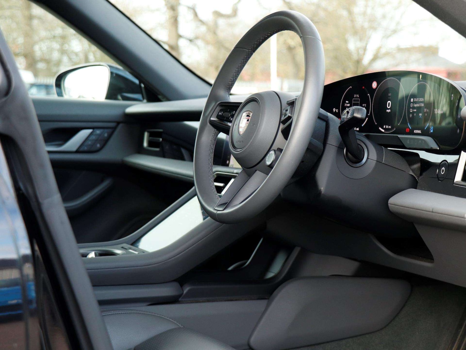 Used Porsche Taycan 2024 for sale - 77270036: Photo 11