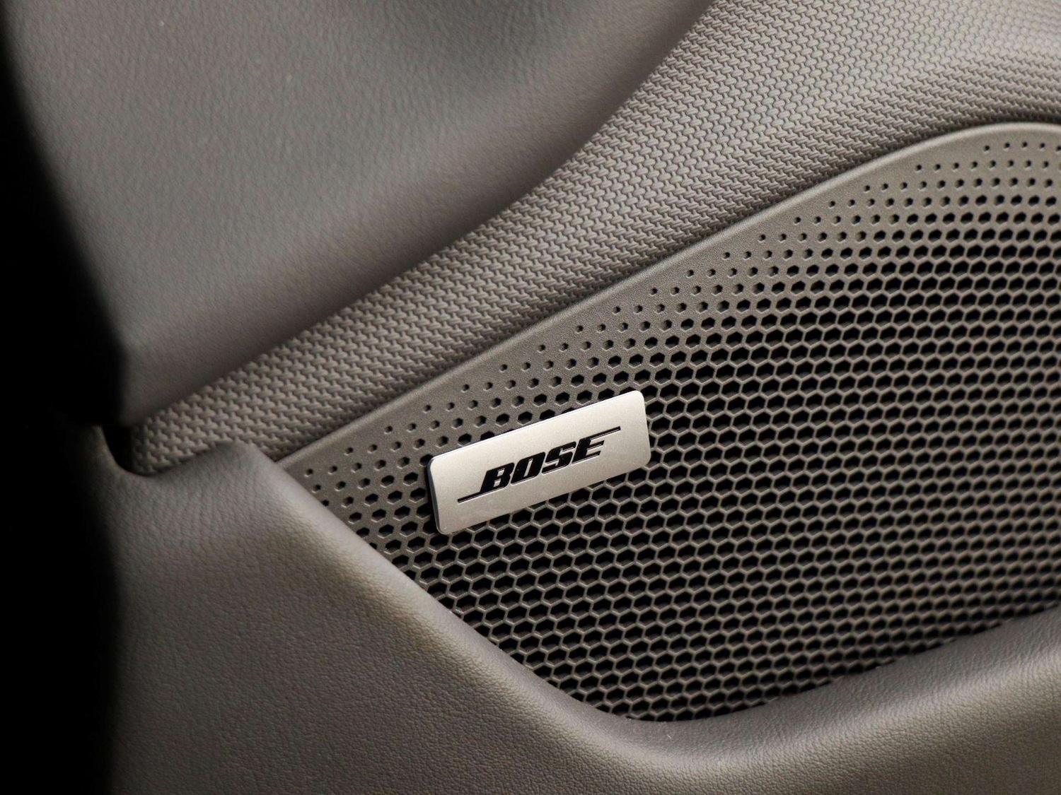 Used Porsche Taycan 2024 for sale - 77270036: Photo 22