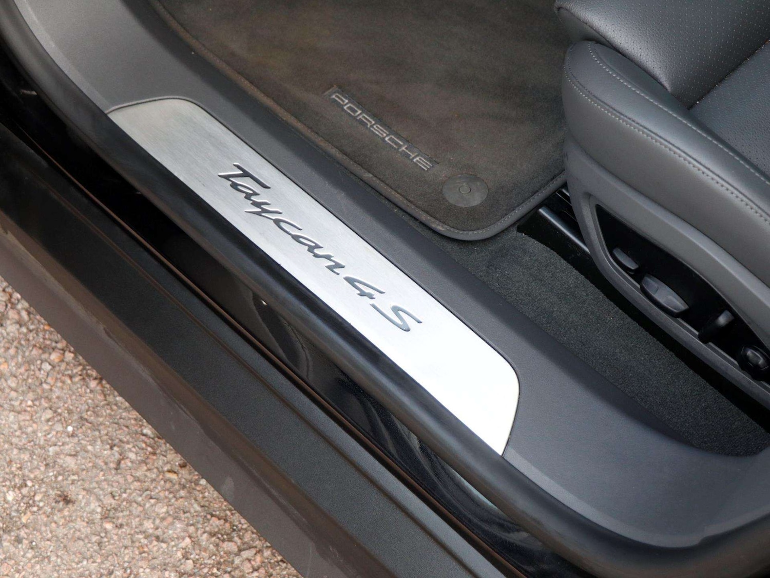 Used Porsche Taycan 2024 for sale - 77270036: Photo 27