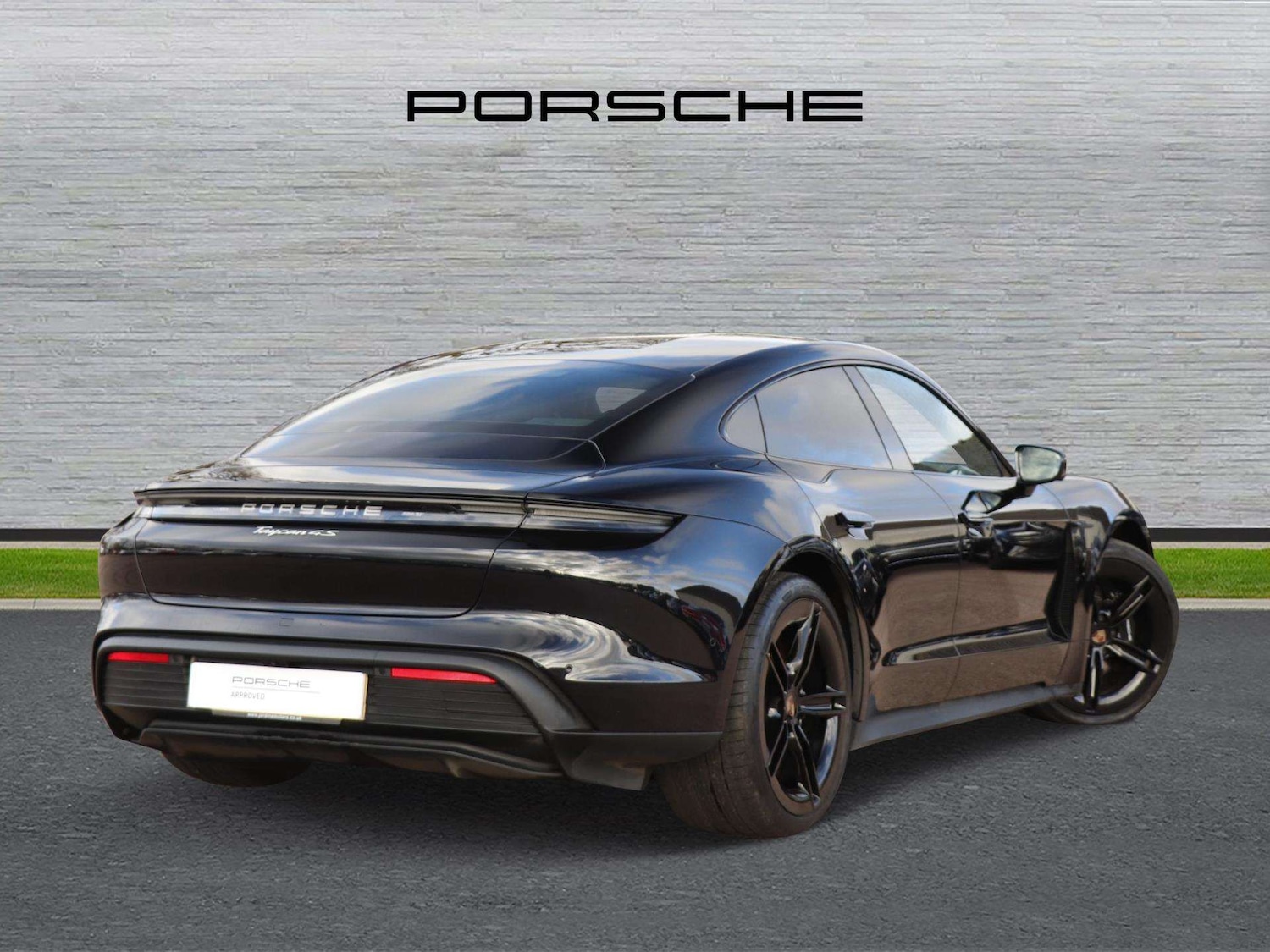 Used Porsche Taycan 2024 for sale - 77270036: Photo 3