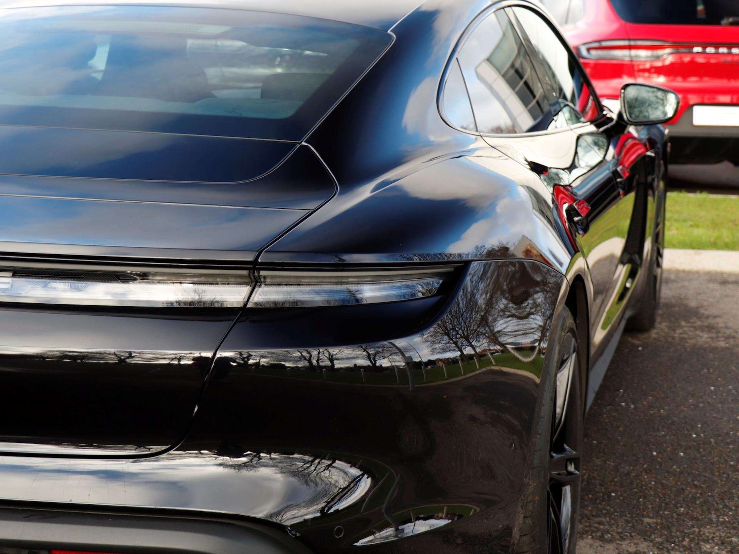 Used Porsche Taycan 2024 for sale - 77270036: Photo 33