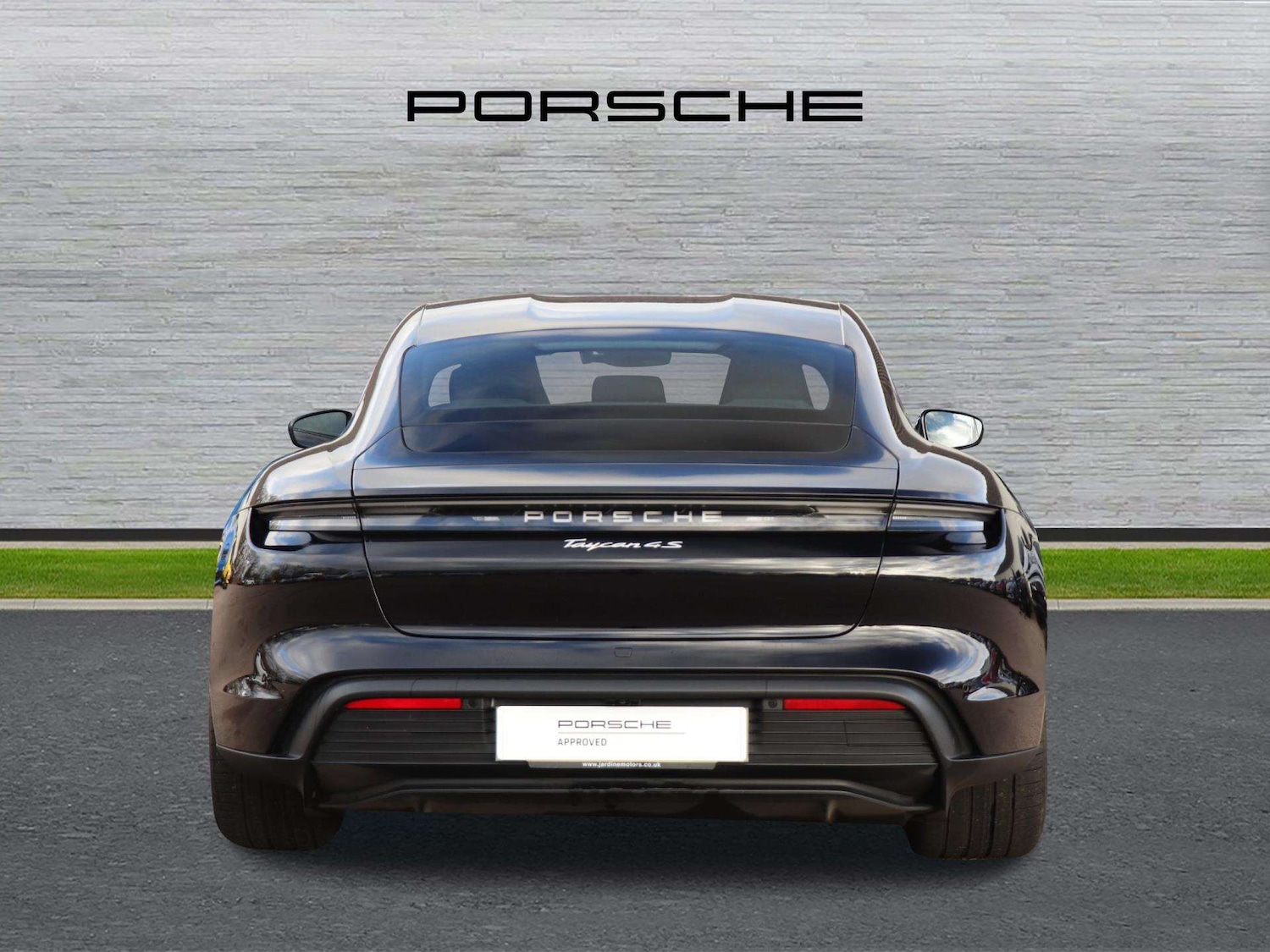 Used Porsche Taycan 2024 for sale - 77270036: Photo 4