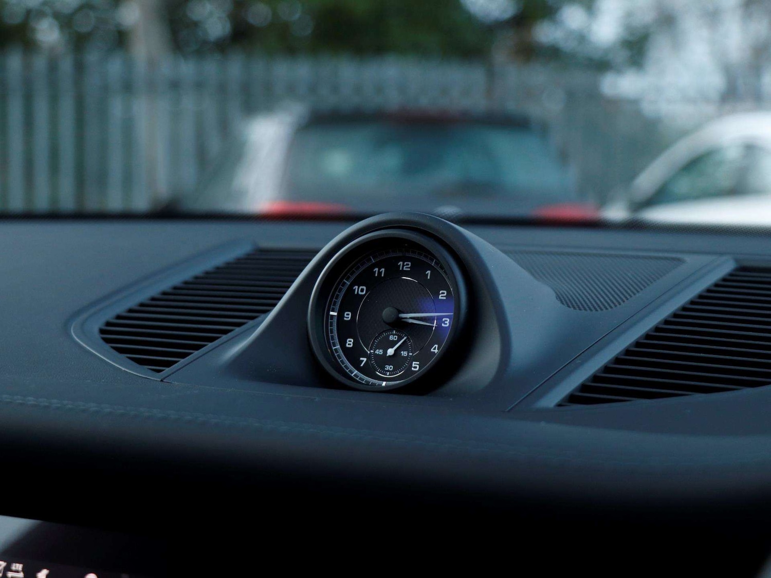 Used Porsche Macan 2025 for sale - 76889728: Photo 14