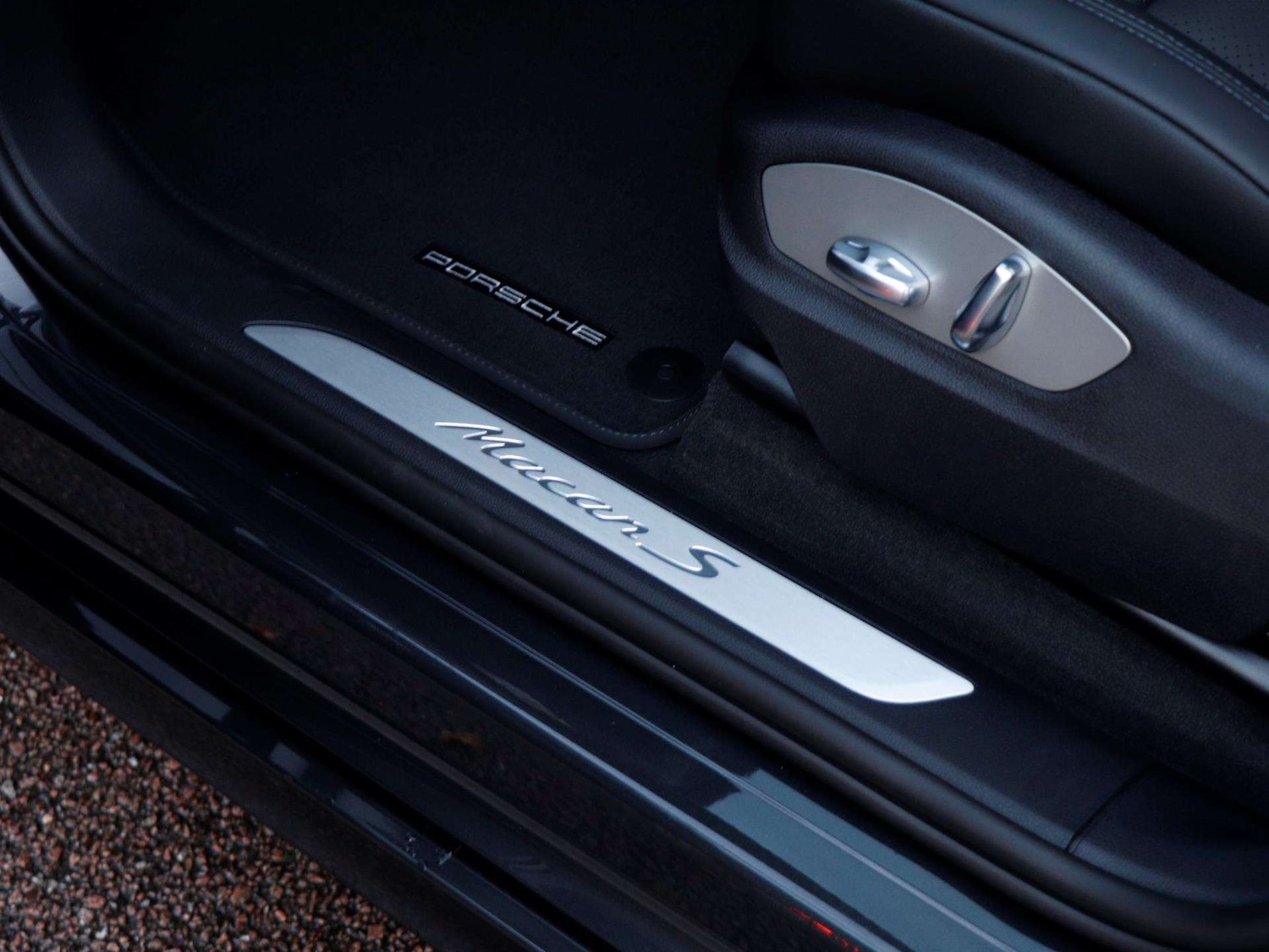 Used Porsche Macan 2025 for sale - 76889728: Photo 27