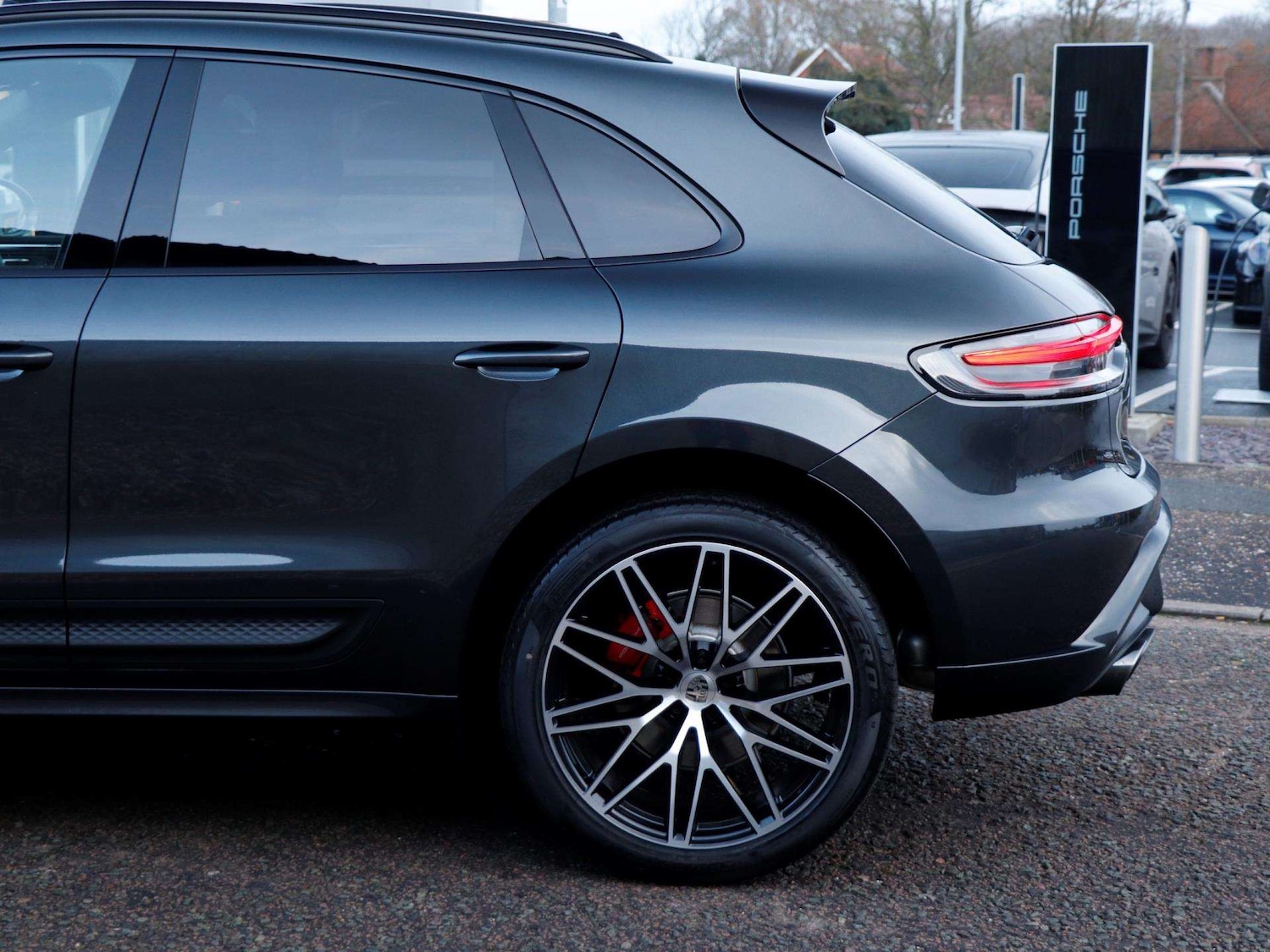 Used Porsche Macan 2025 for sale - 76889728: Photo 31