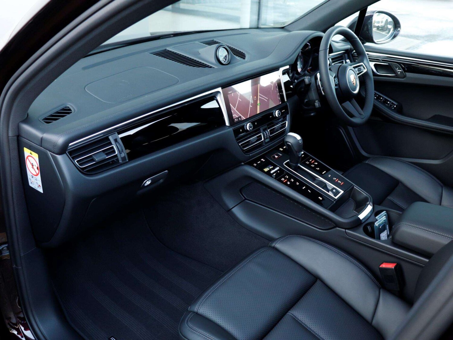 Used Porsche Macan 2026 for sale - 78209322: Photo 24