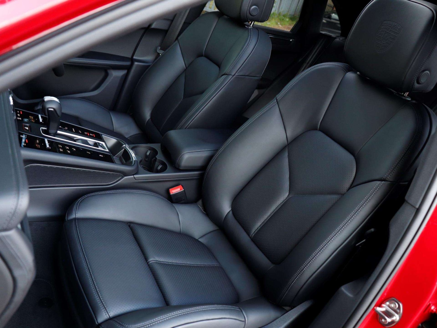 Used Porsche Macan 2025 for sale - 76125789: Photo 27