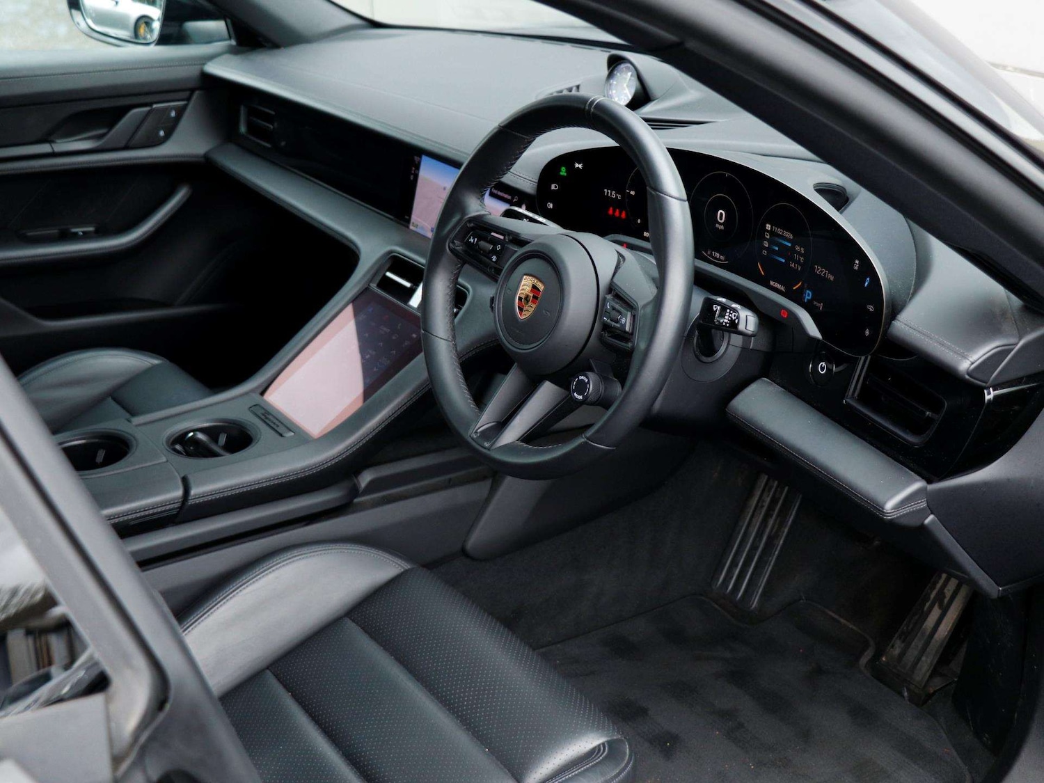 Used Porsche Taycan 2022 for sale - 77540675: Photo 10