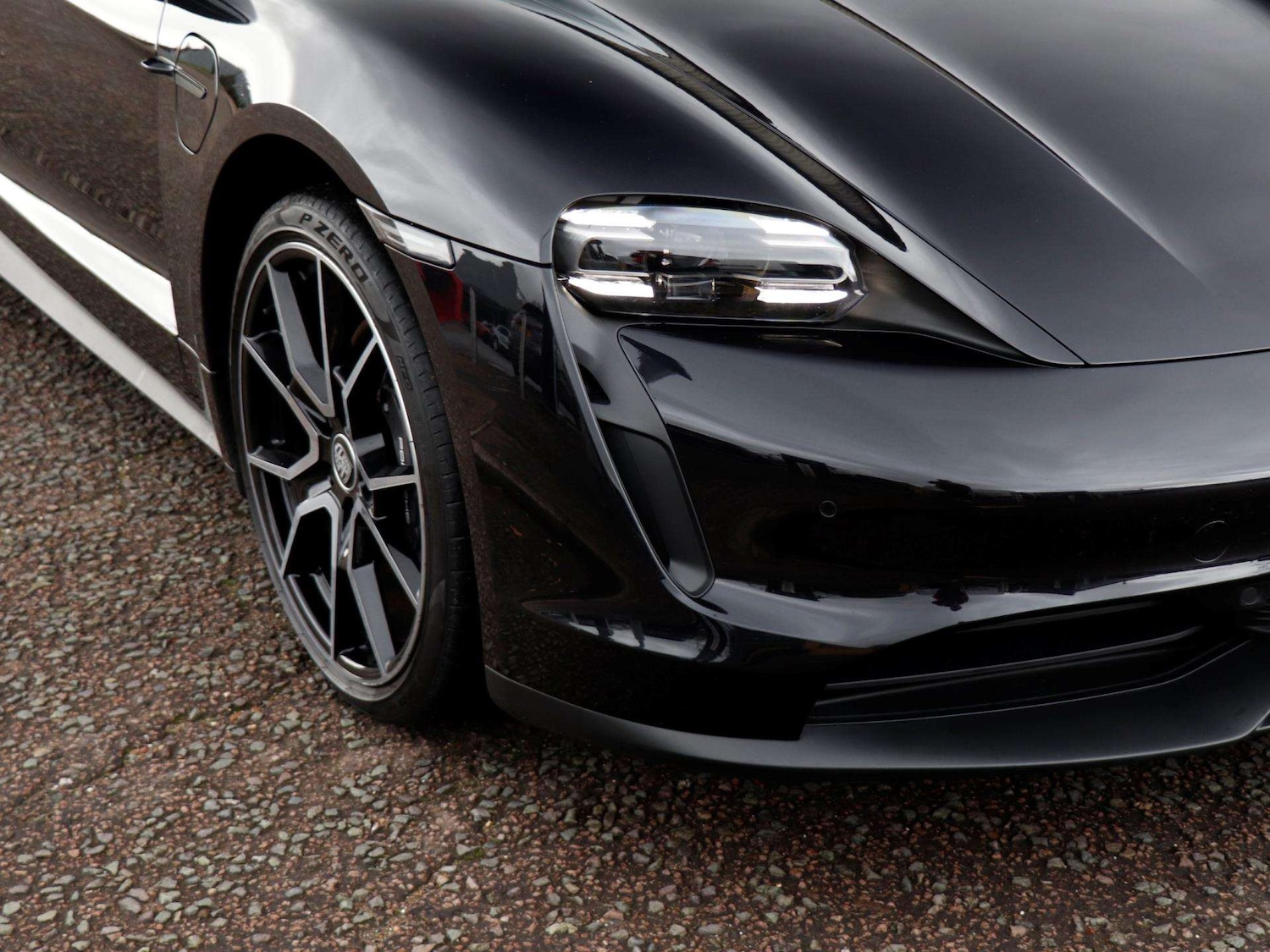 Used Porsche Taycan 2022 for sale - 77540675: Photo 31