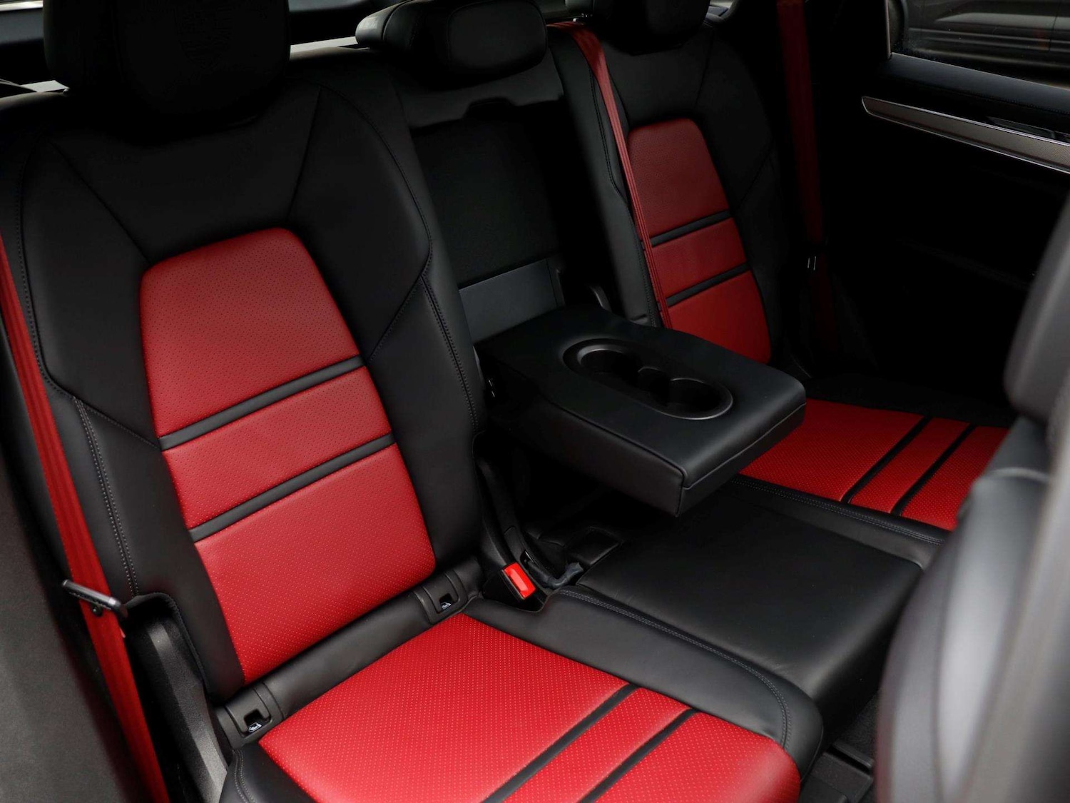 Used Porsche Cayenne 2023 for sale - 76411287: Photo 27