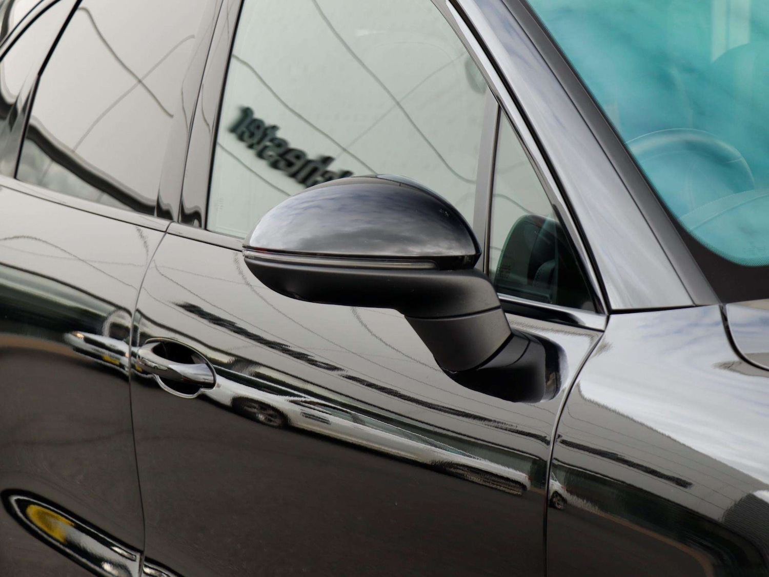 Used Porsche Cayenne 2023 for sale - 76411287: Photo 31