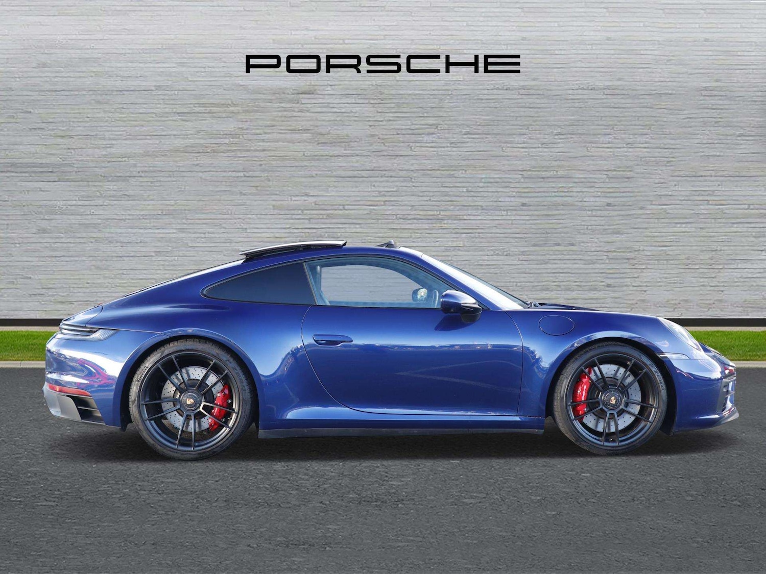 Used Porsche 911 2023 for sale - 77458668: Photo 2