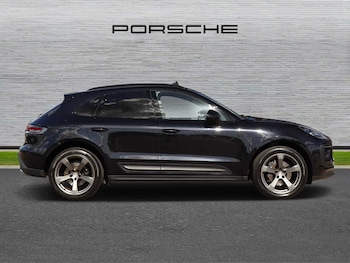 Used Porsche Macan 2022 for sale - 76088109: Photo