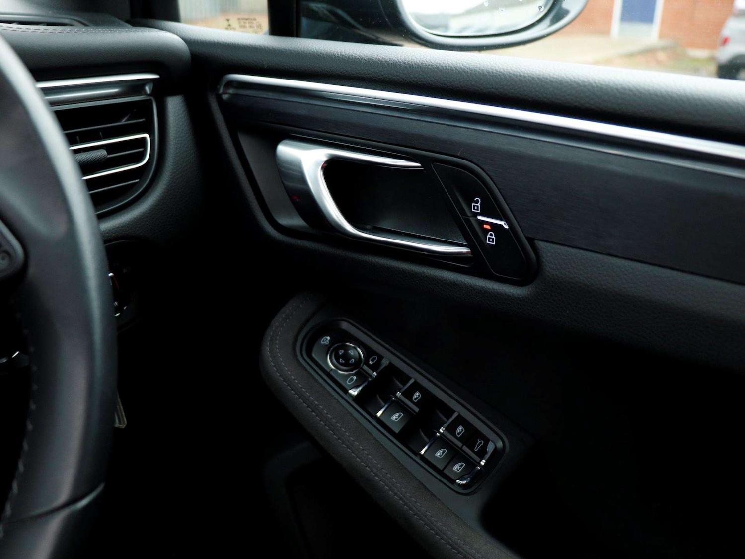 Used Porsche Macan 2022 for sale - 77158459: Photo 23