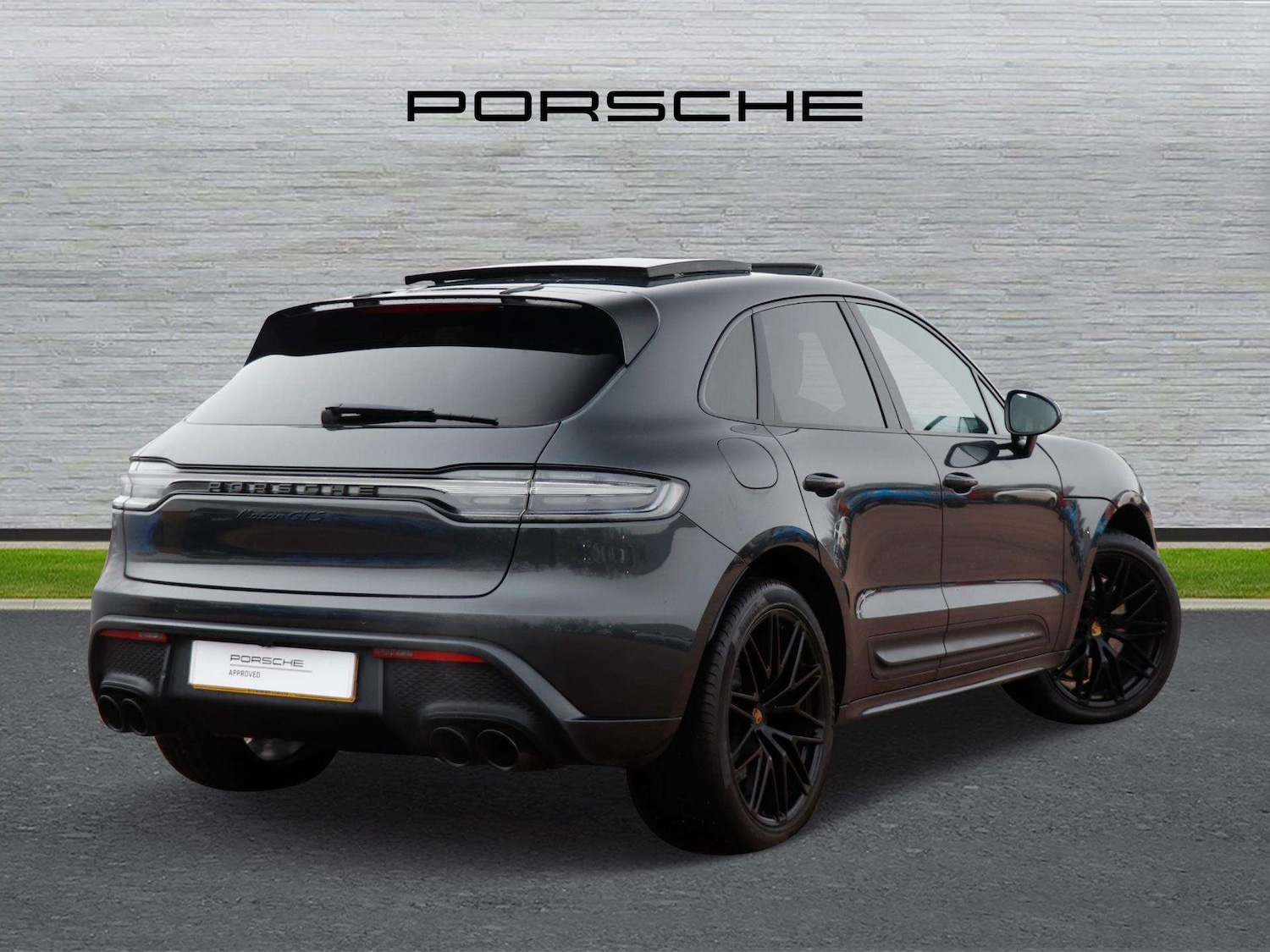 Used Porsche Macan 2022 for sale - 77158459: Photo 3