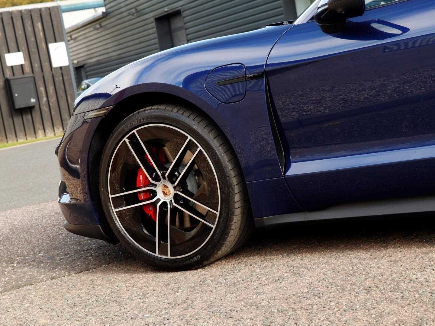 Used Porsche Taycan 2024 for sale - 75818504: Photo 33
