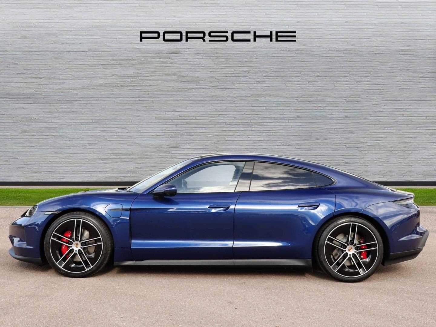 Used Porsche Taycan 2024 for sale - 75818504: Photo 6