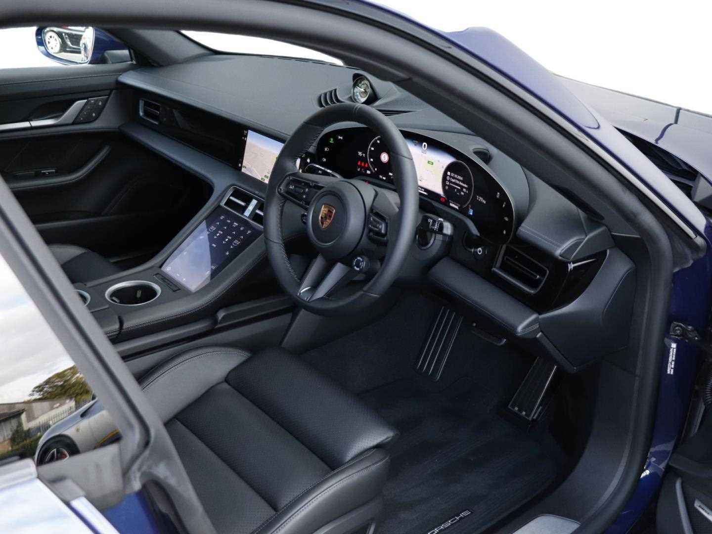 Used Porsche Taycan 2024 for sale - 75818504: Photo 9