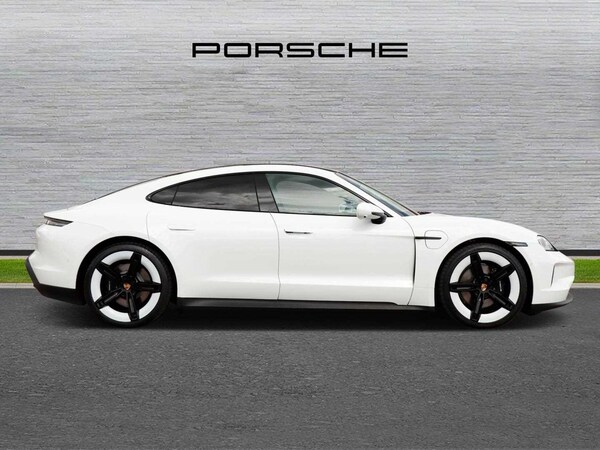 Used Porsche Taycan 2025 for sale - 75510689: Photo 2