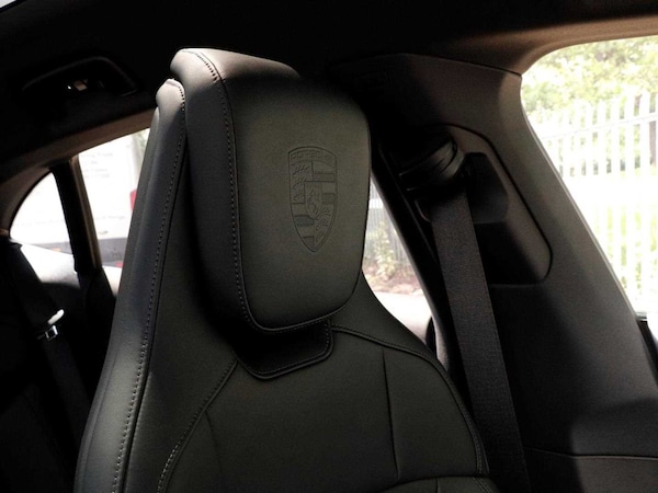 Used Porsche Taycan 2024 for sale - 73996377: Photo 27