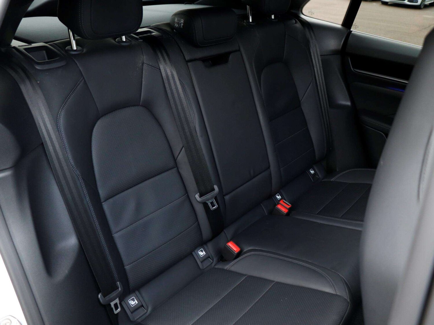 Used Porsche Macan 2025 for sale - 78187805: Photo 25