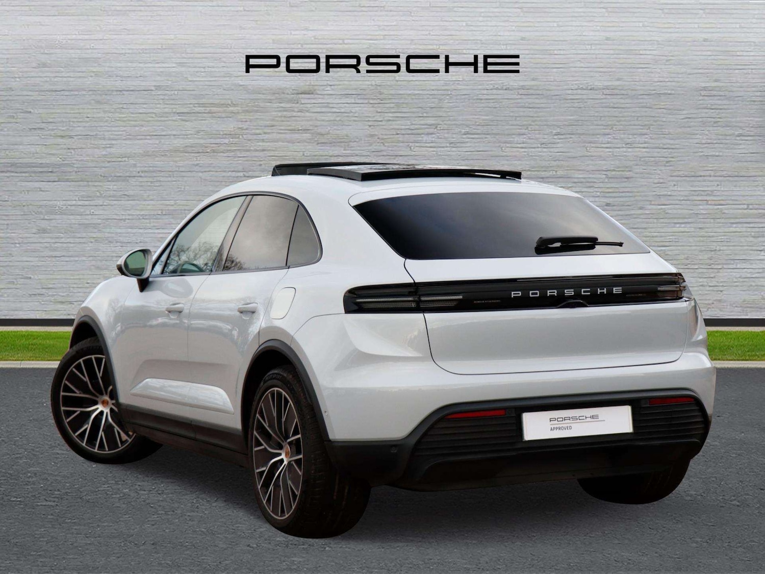 Used Porsche Macan 2025 for sale - 78187805: Photo 5