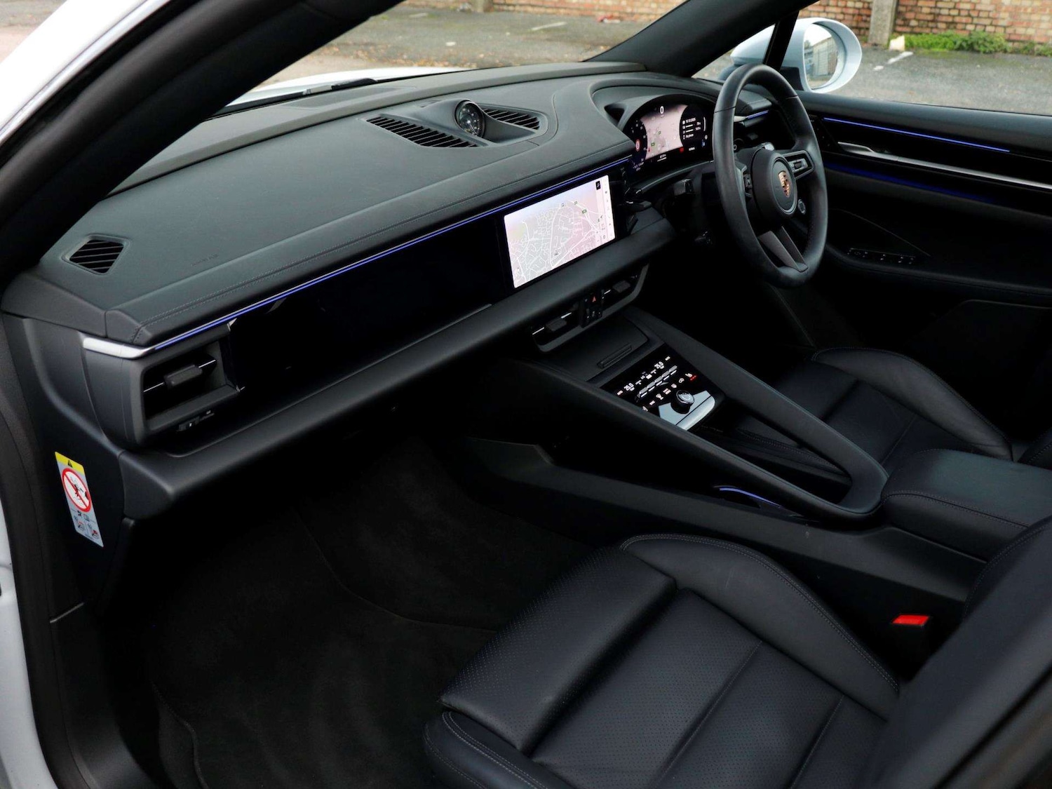 Used Porsche Macan 2025 for sale - 78187805: Photo 9