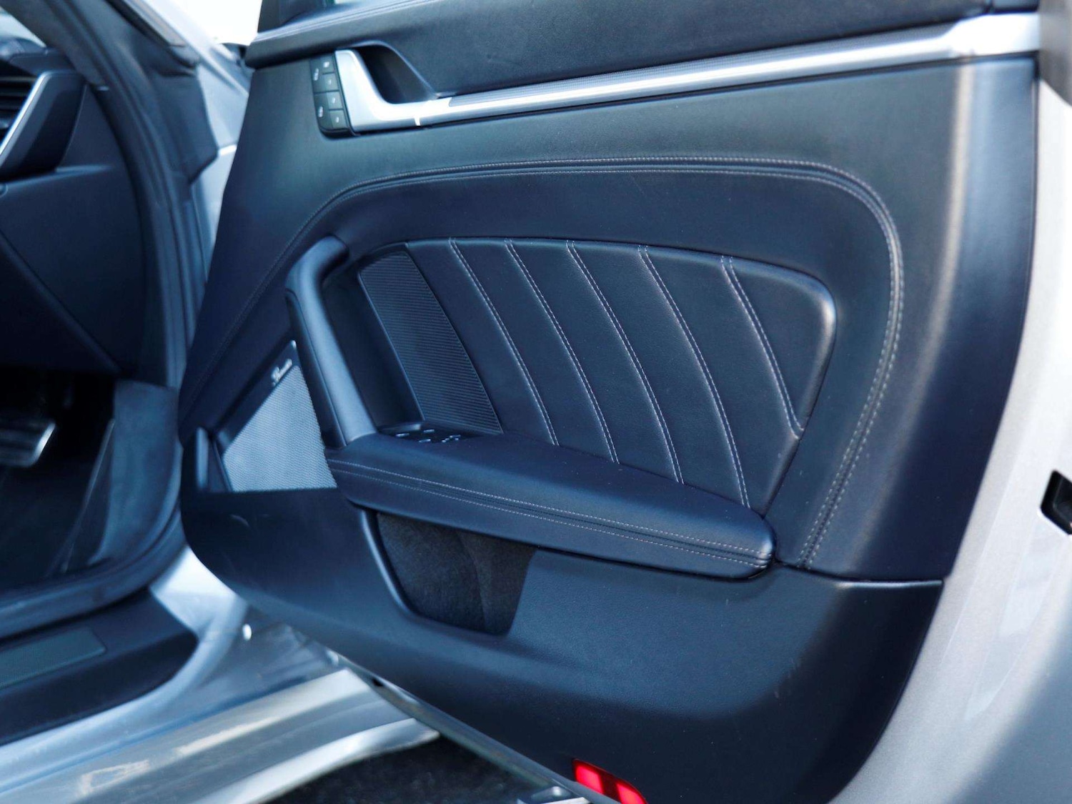 Used Porsche 911 2023 for sale - 76691976: Photo 24