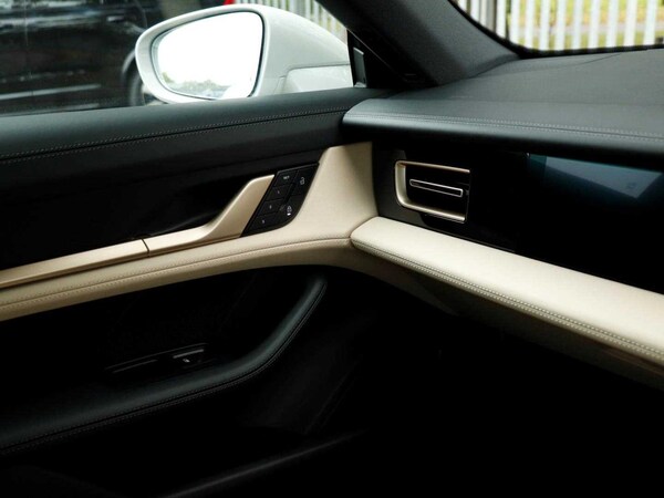 Used Porsche Taycan 2024 for sale - 73996360: Photo 20