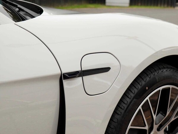 Used Porsche Taycan 2024 for sale - 73996360: Photo 31