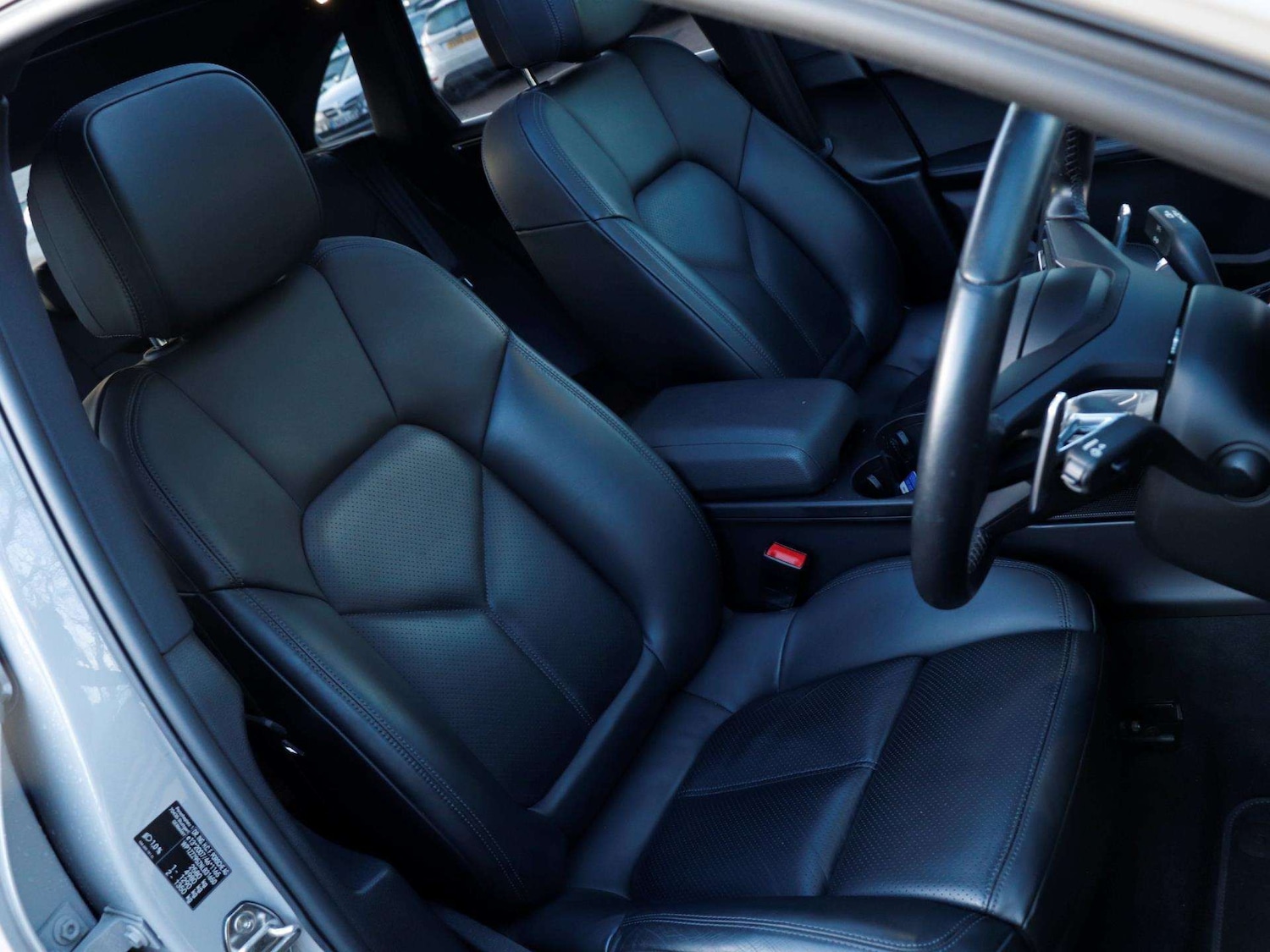 Used Porsche Macan 2021 for sale - 77032246: Photo 21