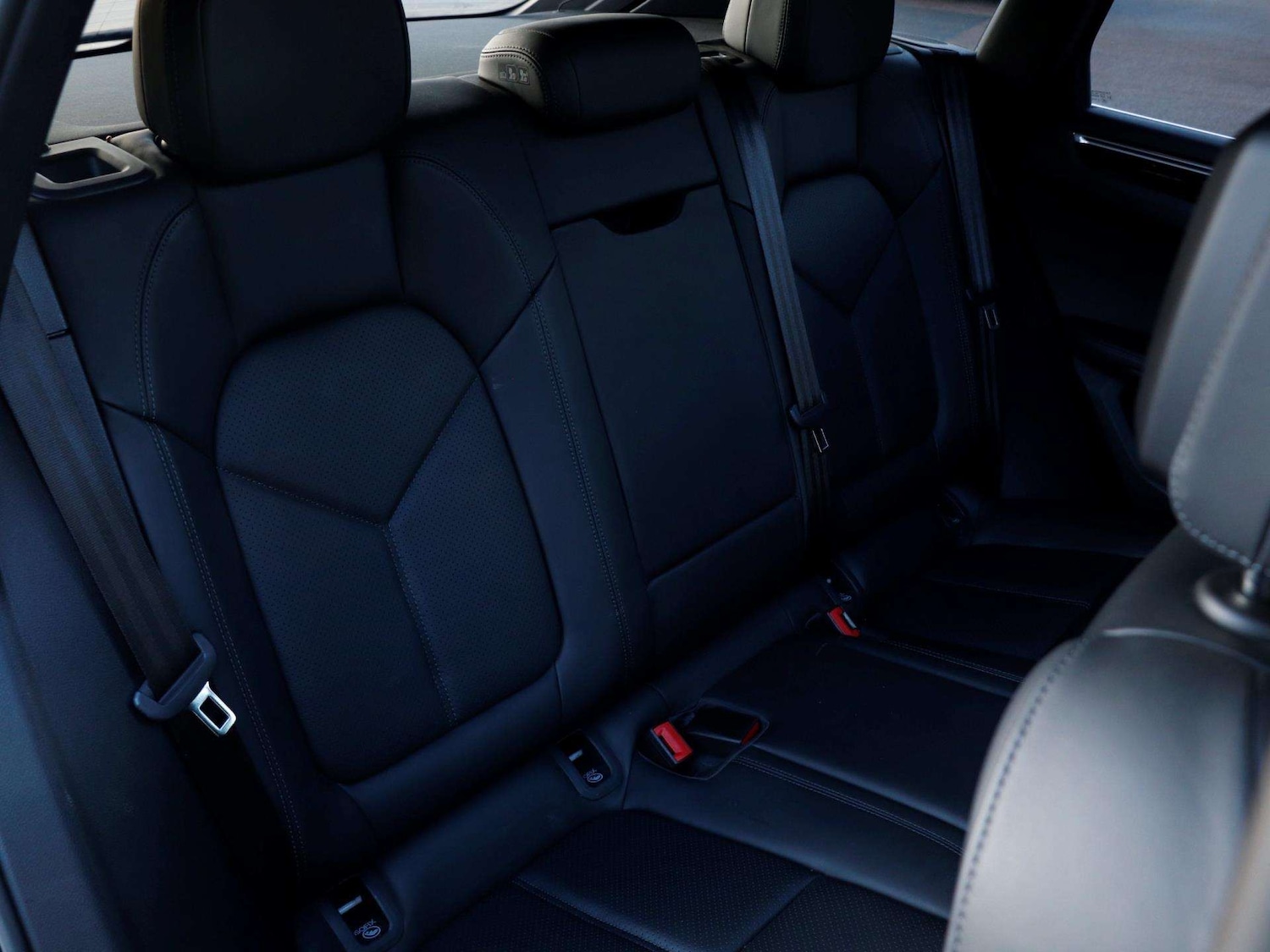 Used Porsche Macan 2021 for sale - 77032246: Photo 23